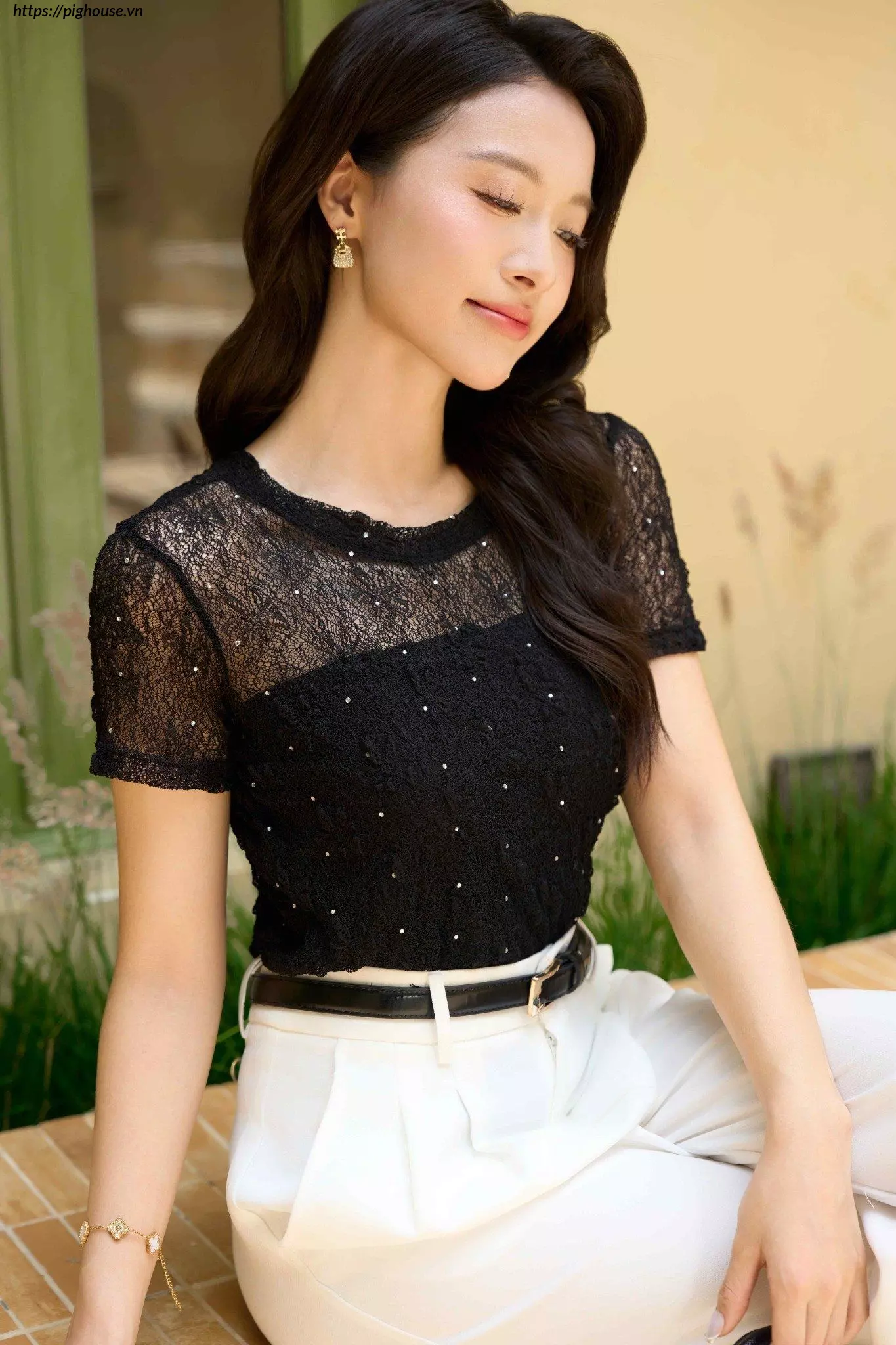 Áo Ren Ép Đá Cardina Younger