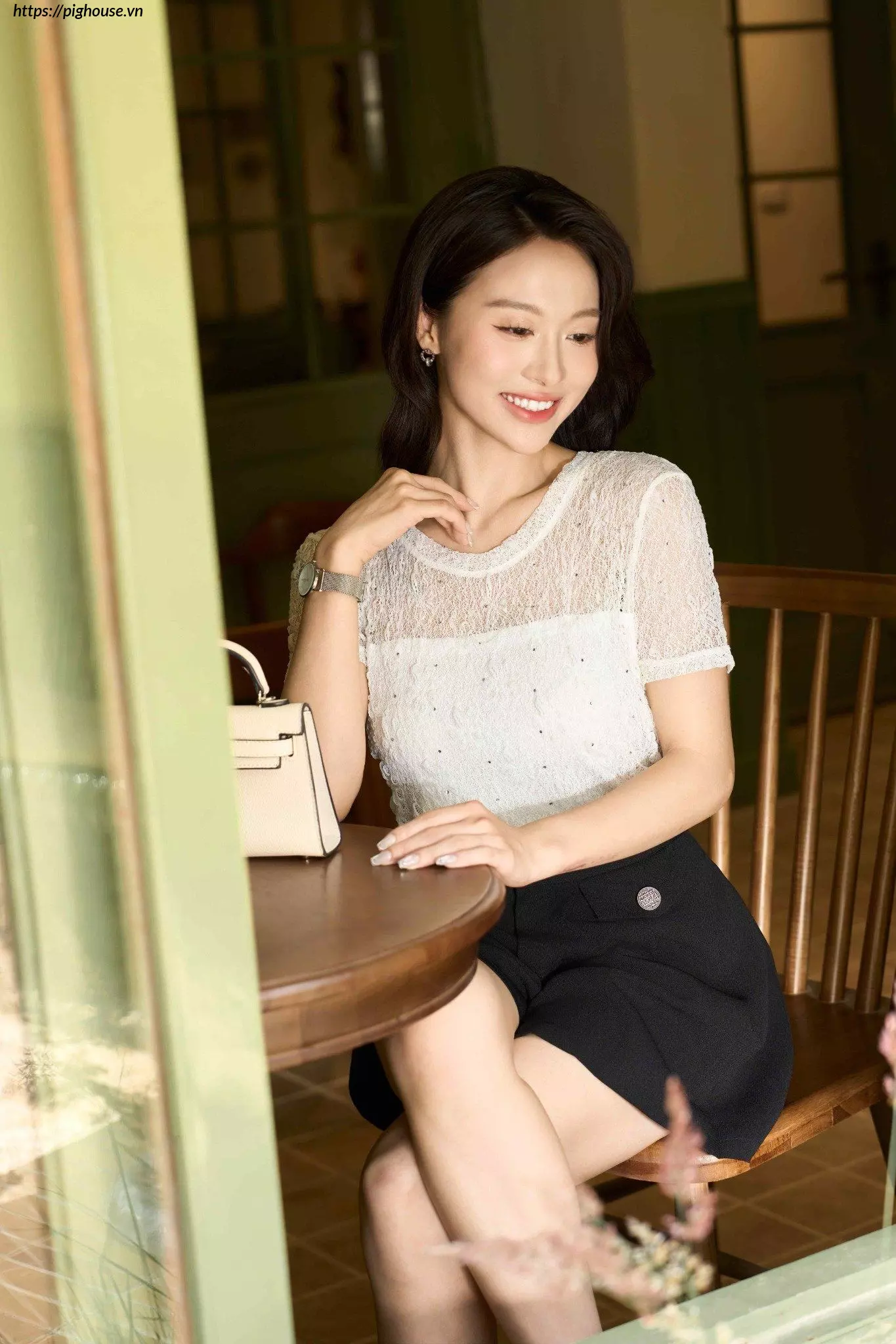 Áo Ren Ép Đá Cardina Younger