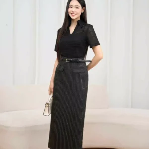 Chan vay Midi ke soc Cardina Younger