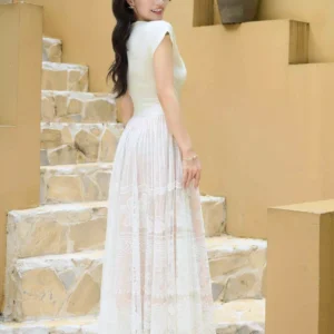 Chan vay ren midi Cardina Younger