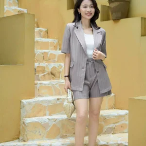 Quần Soóc Nữ Cardina Younger Vải Tuýt Si Kẻ